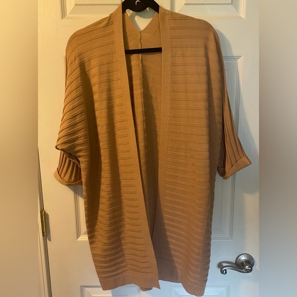 Blue Daffodil Boutique Sweaters - Short sleeve Duster Cardigan